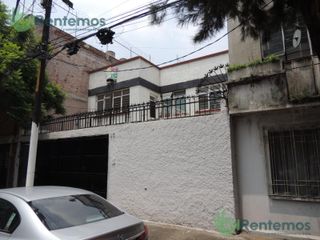 Casa con Uso comercial en RENTA