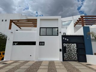 CASA AMUEBLADA EN RENTA EN ALTEZZA, CULIACÁN ¡Disfruta de las amenidades de la privada!