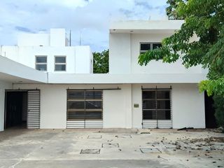 En renta, Edificio en esquina y sobre Avenida en Residencial Pensiones