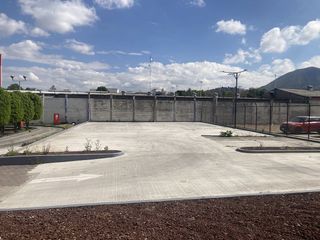 Se RENTA magnifico TERRENO sobre Av. ERMITA Iztapalapa. 1,650 m2
