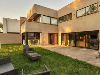 Casa en venta en Fraccionamiento Los Bejucos, Coatepec Veracruz México