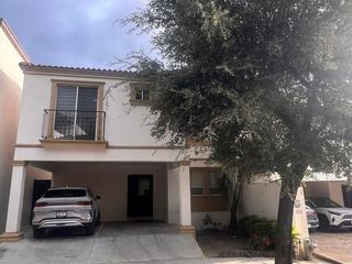 Casa en Fraccionamiento en Renta en Canterías