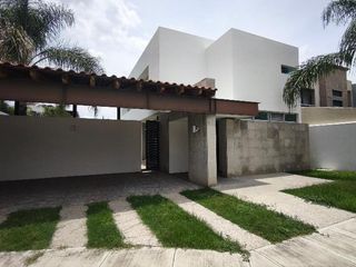 Casa en Venta Rinconada Cuauhtemoc, Jesús María | 4 Recámaras | $7,980,000