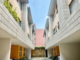 RENTA CASA EN CONDOMINIO EN AMORES , DEL VALLE NORTE