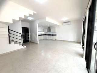 Casa en renta - Residencial Sayab, Avenida Huayacan