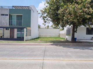 Terreno en venta, sobre el Circuito en Bosques Vallarta