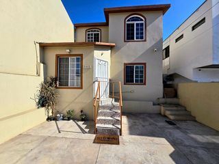 Venta casa céntrica amueblada, 5 Rec., Fracc. Residencial Lomas