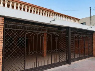 Casa en venta en San Nicolás de los Garza Centro, San Nicolás de los Garza, Nuevo León