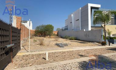 TERRENO EN VENTA LA PIEDRA PRIVADA DE LA ROCA ZONA TEC