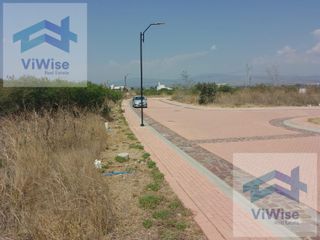 TERRENO CON TOMA DE AGUA, LUZ, DRENAJE Y AMENIDADES EN VENTA