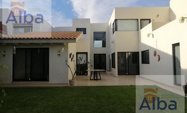 CASA EN VENTA EN CAMPESTRE CLUB DE GOLF SUR