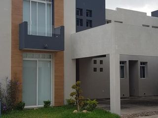 RENTA DE CASA AMUEBLADA EN FRACC. ARCANGELES, TAMPICO TAMAULIPAS.