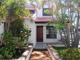 CASA EN PRIVADA CAMPIRANA. CARMEN, CAMPECHE.