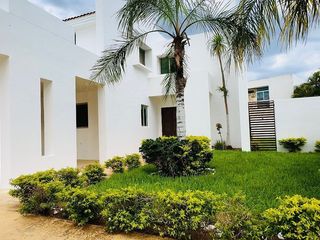 CASA AMUEBLADA EN RENTA EN ALTABRISA, MÉRIDA, YUCATÁN