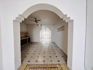 EN VENTA CASA REMODELADA  EN EL CENTRO DE MERIDA