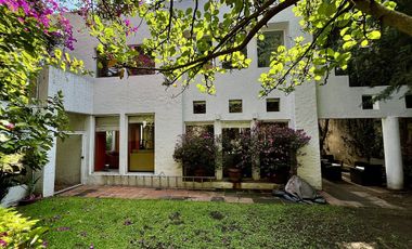 CASA EN VENTA O RENTA EN BOSQUES DE LAS LOMAS