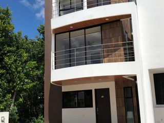 Casa Residencial Arbolada en renta