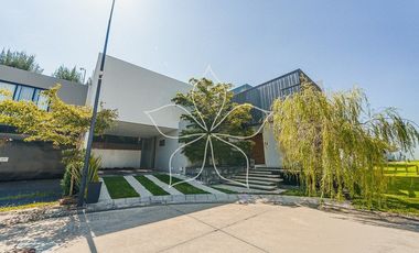 RESIDENCIA EN VENTA EN MITICA, ZONA REAL, ZAPOPAN, JAL.