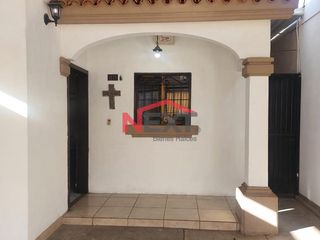 RENTA DE CASA UBICADA EN COL. ALTAR