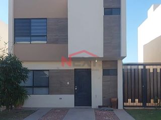 RENTA DE CASA UBICADA EN NAINARI RESIDENCIAL