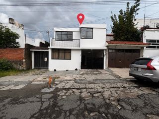 RENTO CASA IDEAL PARA OFICINAS O NEGOCIOS COLONIA LA PAZ PUEBLA
