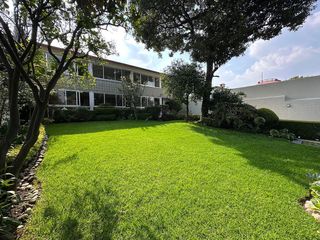 CASA EN PRIVADA EN LA HERRADURA EN RENTA