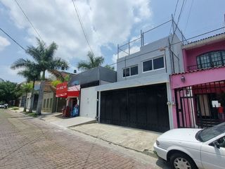 Casa en RENTA, Sta Rosalía, estudio en PB