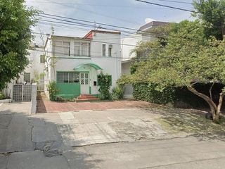 Casa renta colonia Americana Guadalajara con 13 oficinas  $49,000