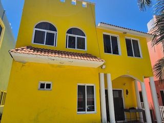 CASA EN RENTA, TODO INCLUIDO, AMUEBLADA, VISTA AL MAR. CARMEN, CAMPECHE.