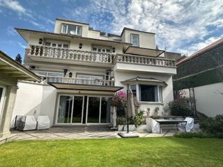 Bosques de las Lomas. Bosque de Mangles. Casa AMUEBLADA. Renta $250,000MN