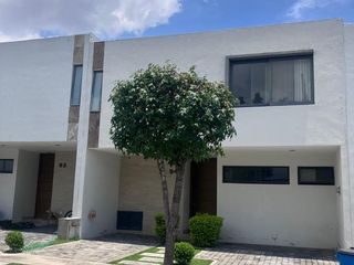 EN RENTA Casa en Las Villas Residencial.