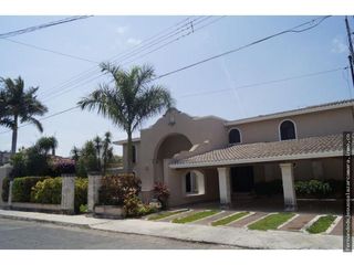 Casa en Fraccionamiento Campestre