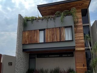 CASA EN VENTA EN LOS ALMENDROS