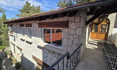 CASA EN VENTA EN PRIV DE LOS CEDROS
