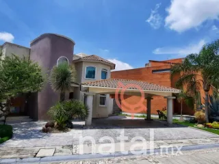 Casa en venta en Fraccionamiento Los Sauces, San Pedro Cholula, Puebla