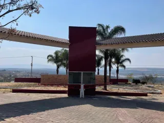 TERRENO EN VENTA EN LOMAS DEL SUR, ZONA DIAMANTE | 1,036 M²