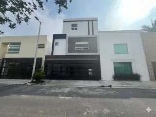 Casa en renta en Cumbres de Santa Clara, Monterrey, Nuevo León