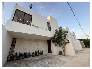 CASA EN VENTA EN KANTUNICH RESIDENCIAL CERCA DE REAL MONTEJO MERIDA