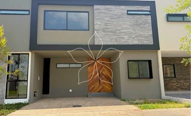RESIDENCIA EN VENTA, ALTANZA SOARE lll, SOLARES, ZAPOPAN, JAL.
