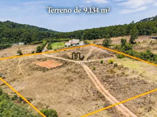Terreno en venta en Cerro Colorado, Valle de Bravo, México