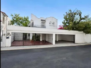 Casa en venta en Mirador, Monterrey, Nuevo León