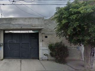 Casa Casa en Renta Frente al Parque, 2 Patios y Cochera 2 Autos Col. Morelos, Qro.en Morelos