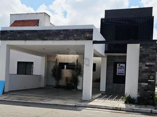 Casa en venta en cerrada Santa Fe, Mérida, Yucatán.