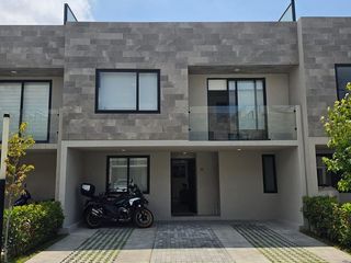 CASA EN RENTA EN SAN MATEO ATENCO SEMINUEVA
