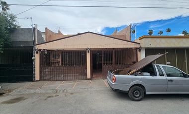 Casa Habitación ubicada en Fraccionamiento Del Bosque, Gomez Palacio, Durango
