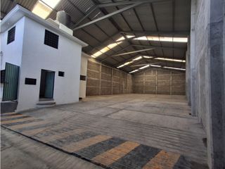 RENTA BODEGA CON OFICINAS  CAYACO ACAPULCO