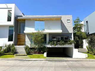 Casa en Renta en el Fraccionamiento Puerta las Lomas, Zapopan, Jalisco