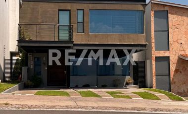 VENTA CASA REAL DEL BOSQUE CORREGIDORA