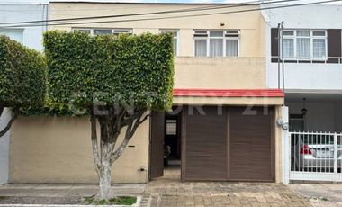 Casa en Venta En Jardines De san Ignacio, Zapopan.
