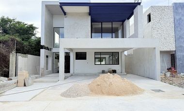 Casa de Lujo(40) en Privada Blanca Residencial en Mérida, Yucatán